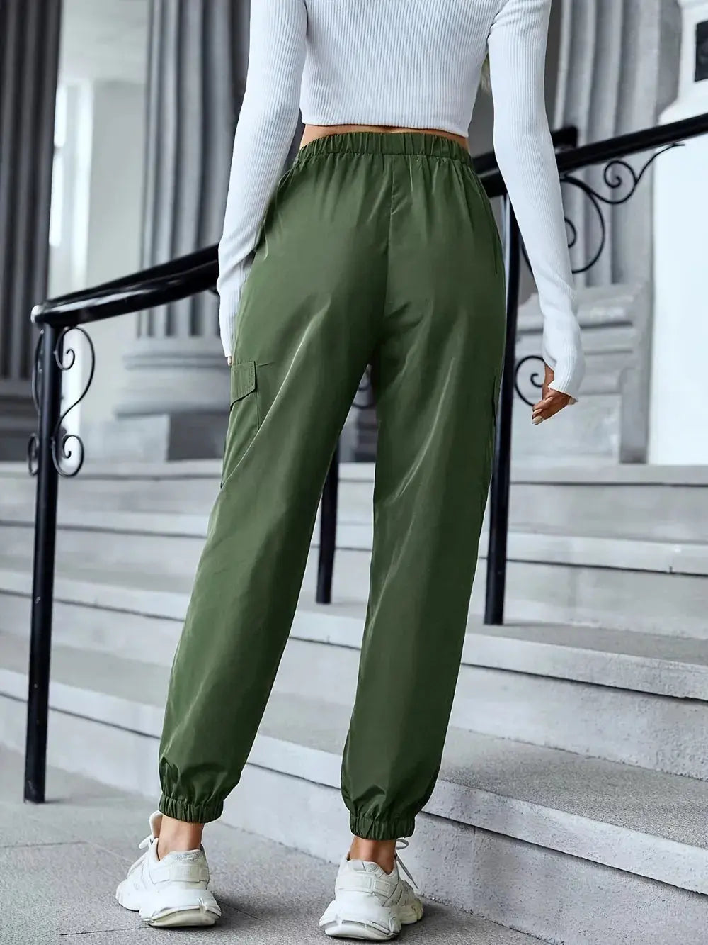 Pantalones de cintura elástica de tamaño completo con bolsillos eprolo