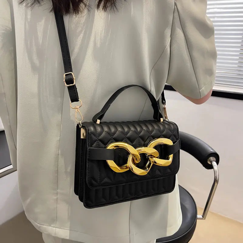 Bolso pequeño acanalado de estilo Hong Kong para mujeres Bolso de niña de verano Nuevo bolso de mensajero de moda Bolso cuadrado pequeño de hombro simple portátil eprolo