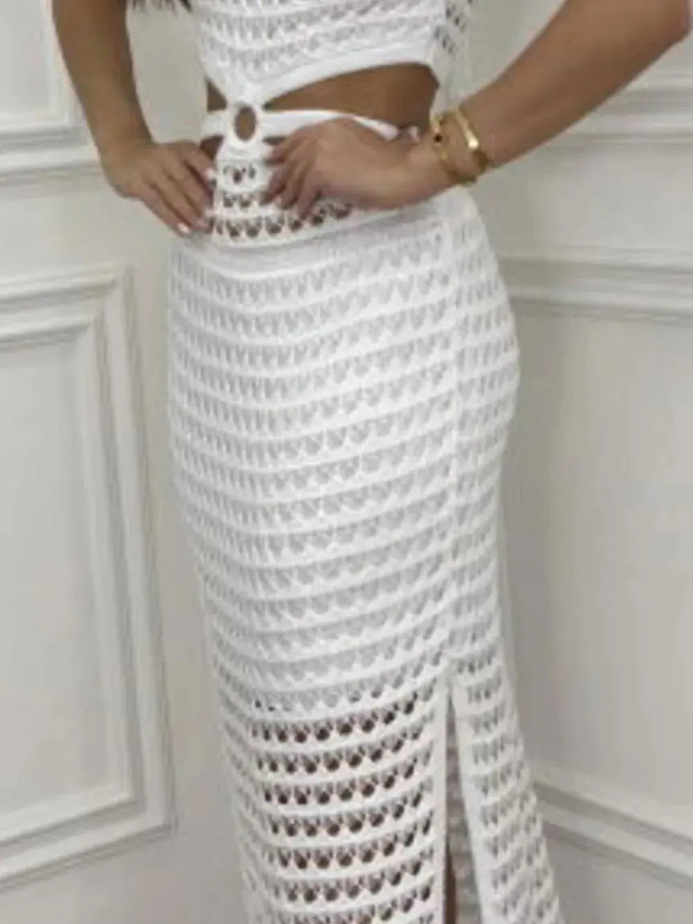 Vestido de suéter con cuello redondo con abertura recortada eprolo