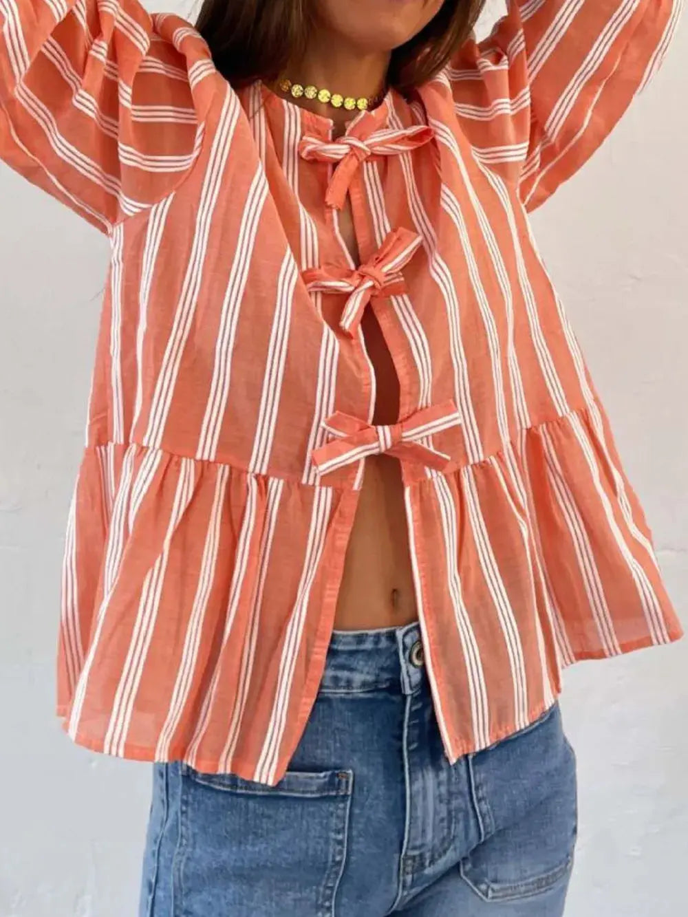 Camisa con manga globo y cuello redondo atado eprolo