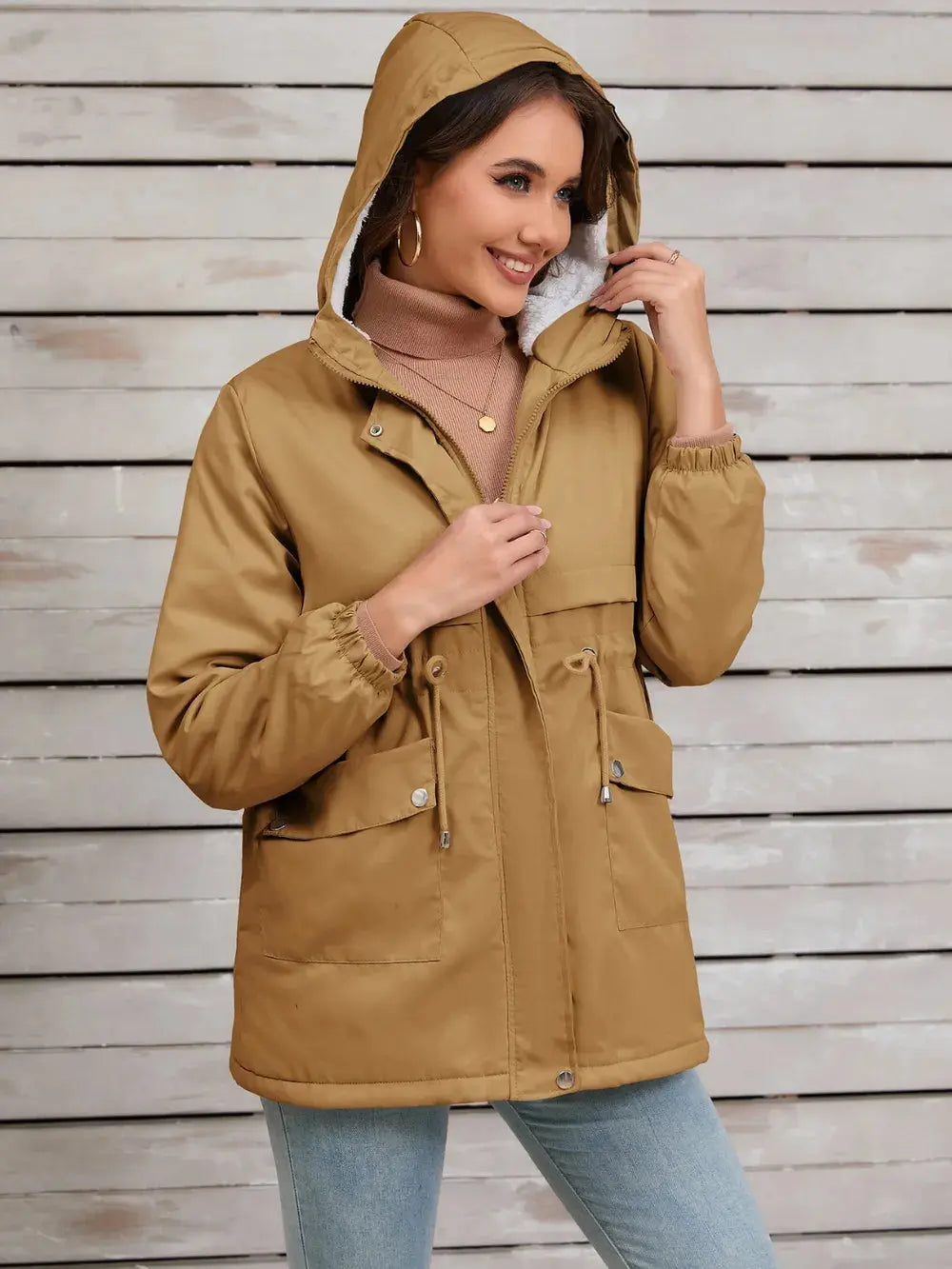 Chaqueta de manga larga con capucha y cordón eprolo