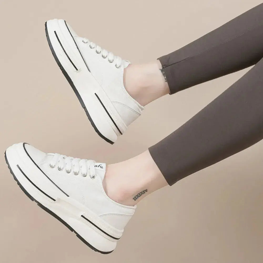 Zapatillas de plataforma con punta redonda atadas eprolo
