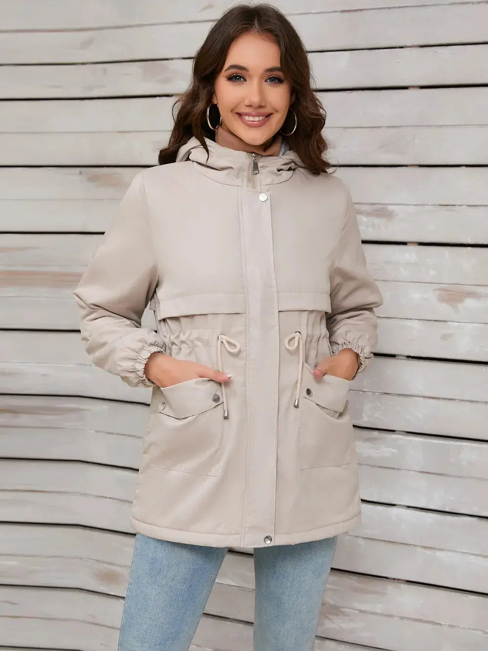 Chaqueta de manga larga con capucha y cordón eprolo
