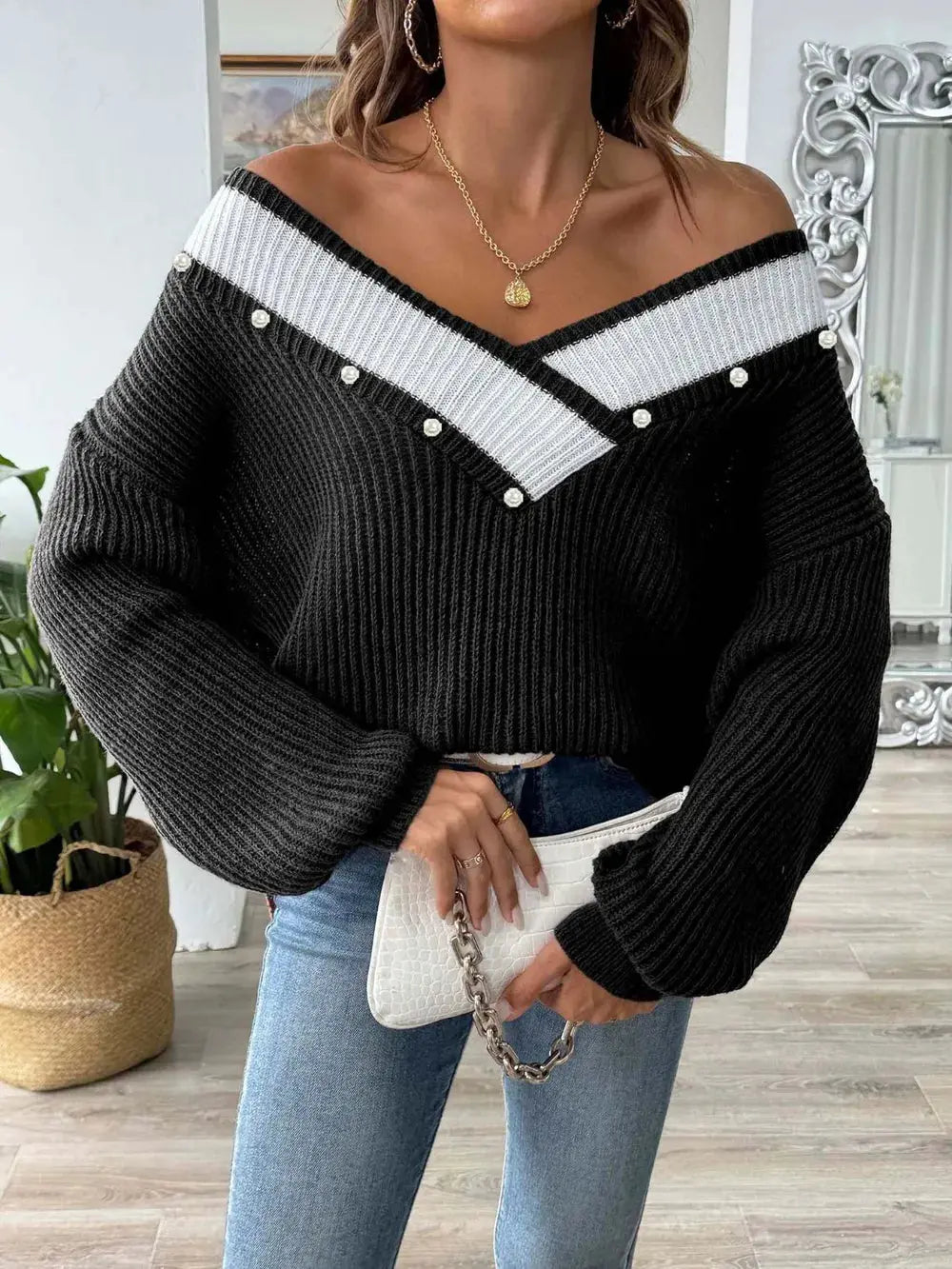 Suéter de tejido suelto con cuello en V grande empalmado en color contrastante para mujer eprolo