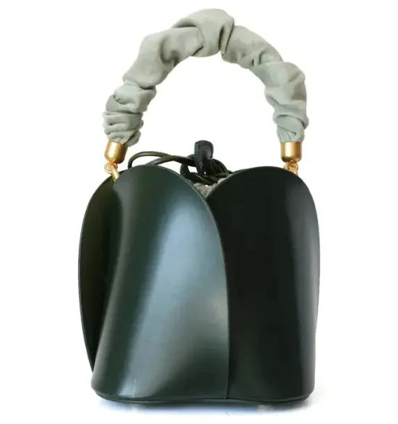 Bolso tipo bombonera con flores Skinluminova