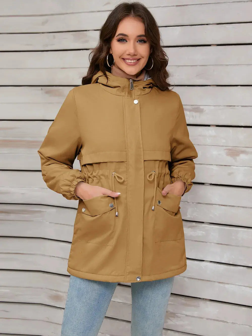 Chaqueta de manga larga con capucha y cordón eprolo