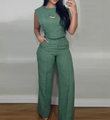 Traje informal de mujer con top corto y pantalón recto Skinluminova