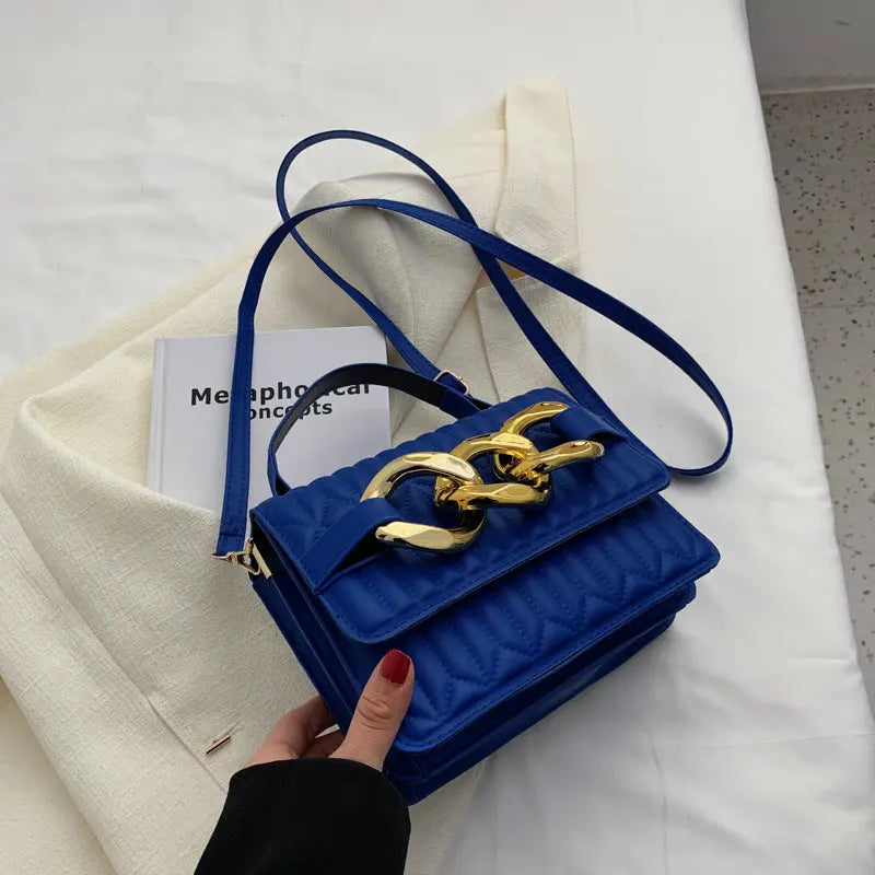 Bolso pequeño acanalado de estilo Hong Kong para mujeres Bolso de niña de verano Nuevo bolso de mensajero de moda Bolso cuadrado pequeño de hombro simple portátil eprolo