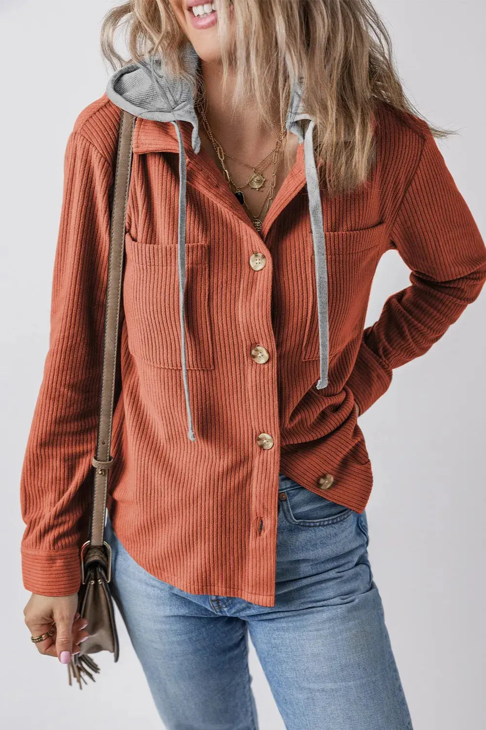 Chaqueta con capucha de manga larga con botones y cordón ajustable eprolo