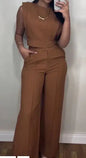 Traje informal de mujer con top corto y pantalón recto Skinluminova