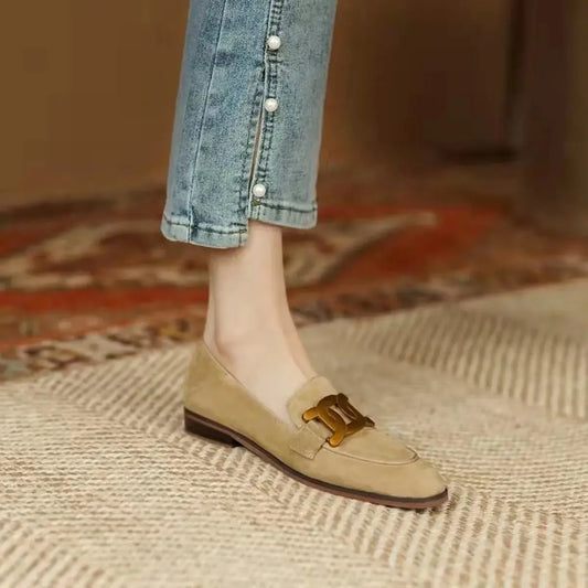 Zapatos planos de moda con hebilla metálica Skinluminova