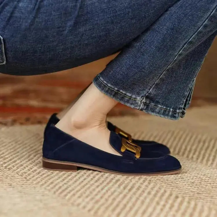 Zapatos planos de moda con hebilla metálica Skinluminova